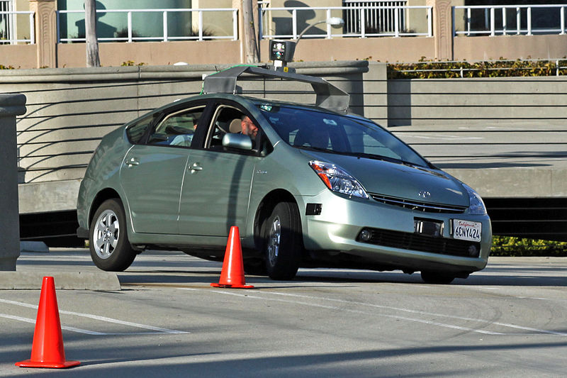 La voiture sans conducteur de Google: un changement de société radical en perspective