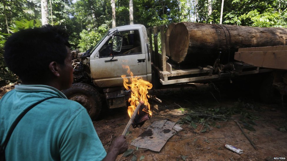 Amazonie : la tribu s’attaque à la déforestation