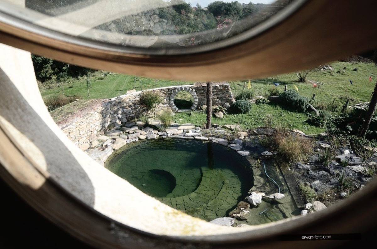 Jardin : Un bassin de baignade privatif naturel sans béton